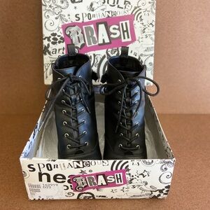 Brash Primm Ladies Black Lace-Up Ankle Boots Size 8